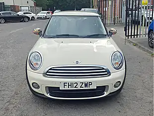 Used 2012 MINI Hatch One D White - Interior and Exterior details 2