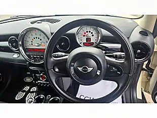 Used 2012 MINI Hatch One D White - Interior and Exterior details 20
