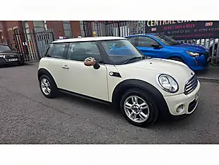 Used 2012 MINI Hatch One D White - Interior and Exterior details 3