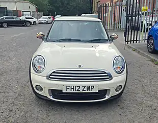 Used 2012 MINI Hatch One D White - Interior and Exterior details 2