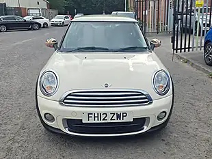 Used 2012 MINI Hatch One D White - Interior and Exterior details 3