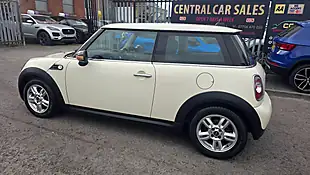 Used 2012 MINI Hatch One D White - Interior and Exterior details 9