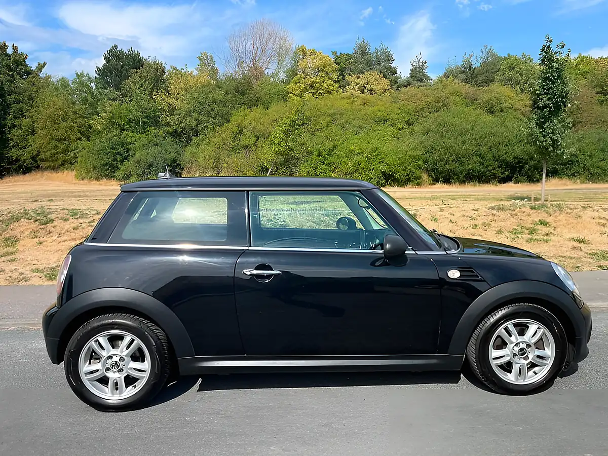Used 2012 MINI Hatch One Midnight Black - Front View