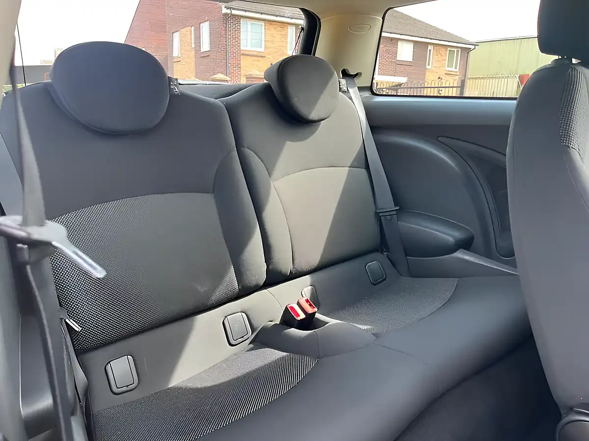 Used 2012 MINI Hatch One Midnight Black - Interior and Exterior details 10