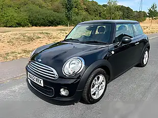 Used 2012 MINI Hatch One Midnight Black - Interior and Exterior details 5