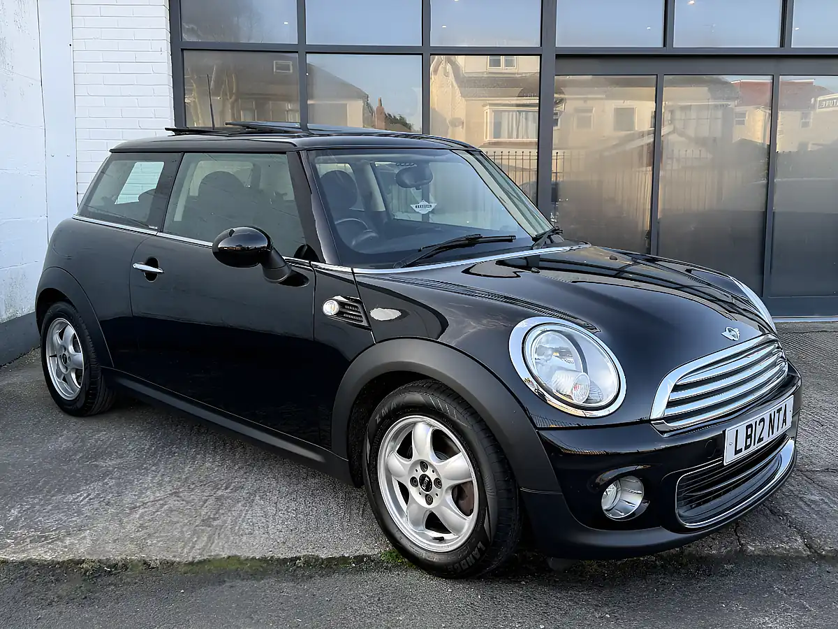 Used 2012 MINI Hatch One (pepper Pack) Midnight Black Metallic - Front View