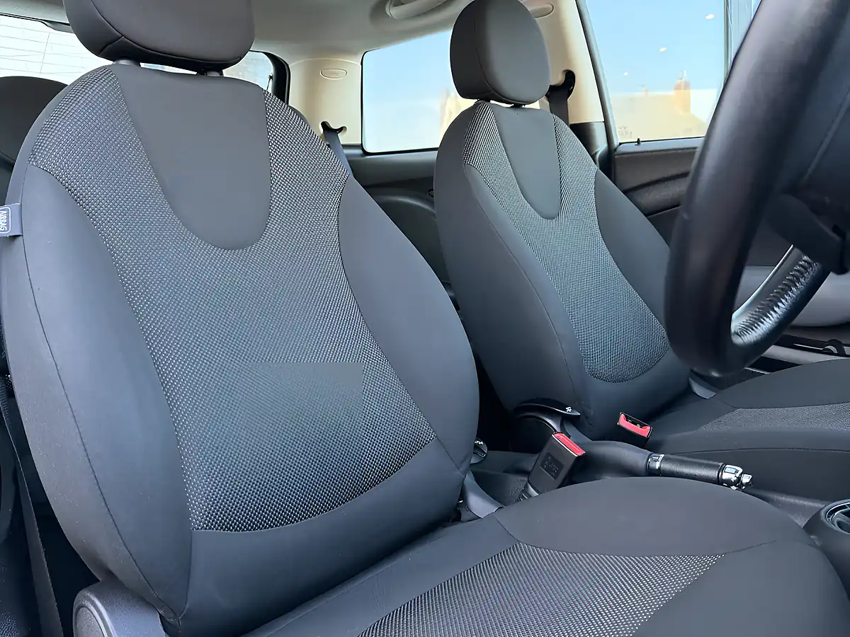 Used 2012 MINI Hatch One (pepper Pack) Midnight Black Metallic - Interior and Exterior details 11