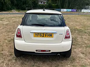 Used 2012 MINI Hatch One Pepper White - Interior and Exterior details 5