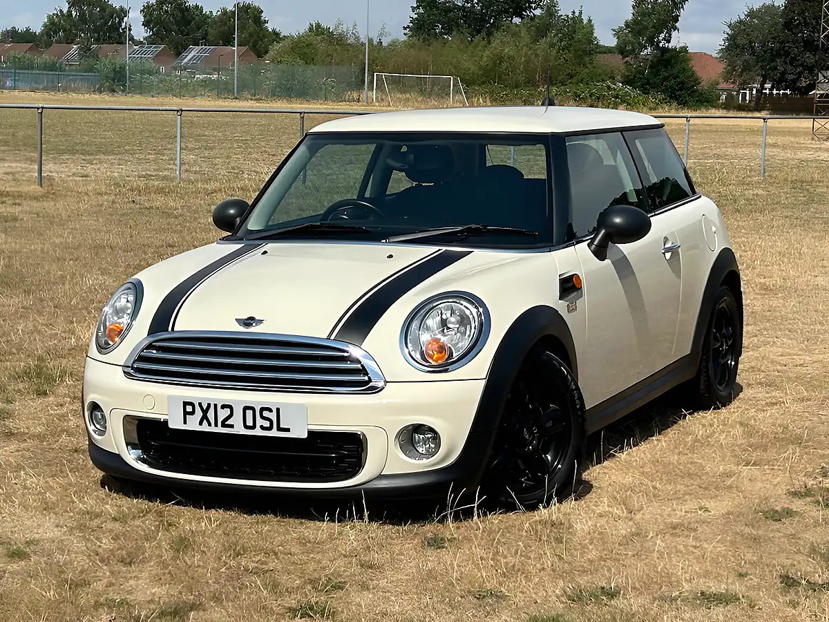 Used 2012 MINI Hatch One Pepper White - Front View