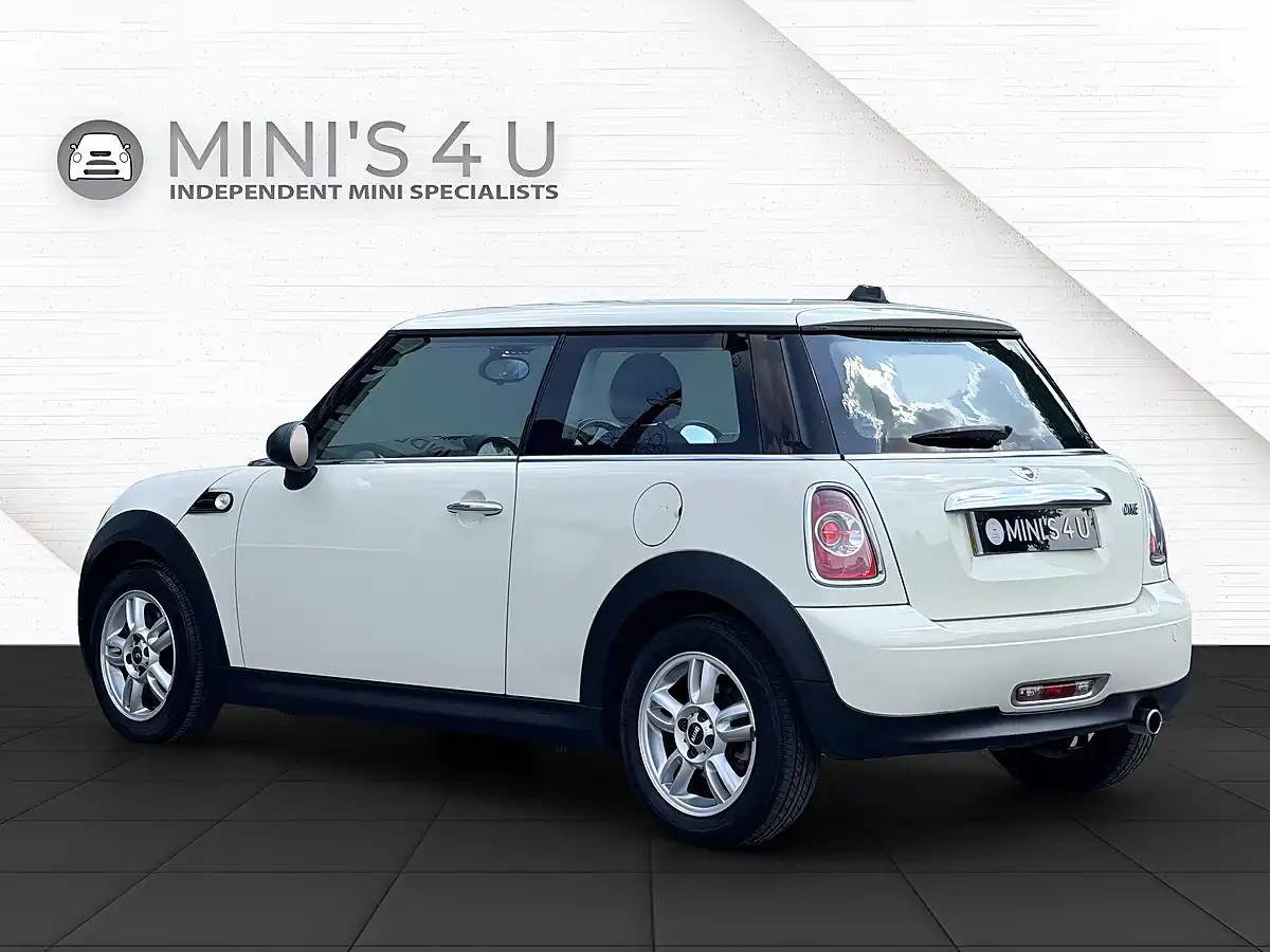 Used 2012 MINI Hatch One White - Interior and Exterior details 11