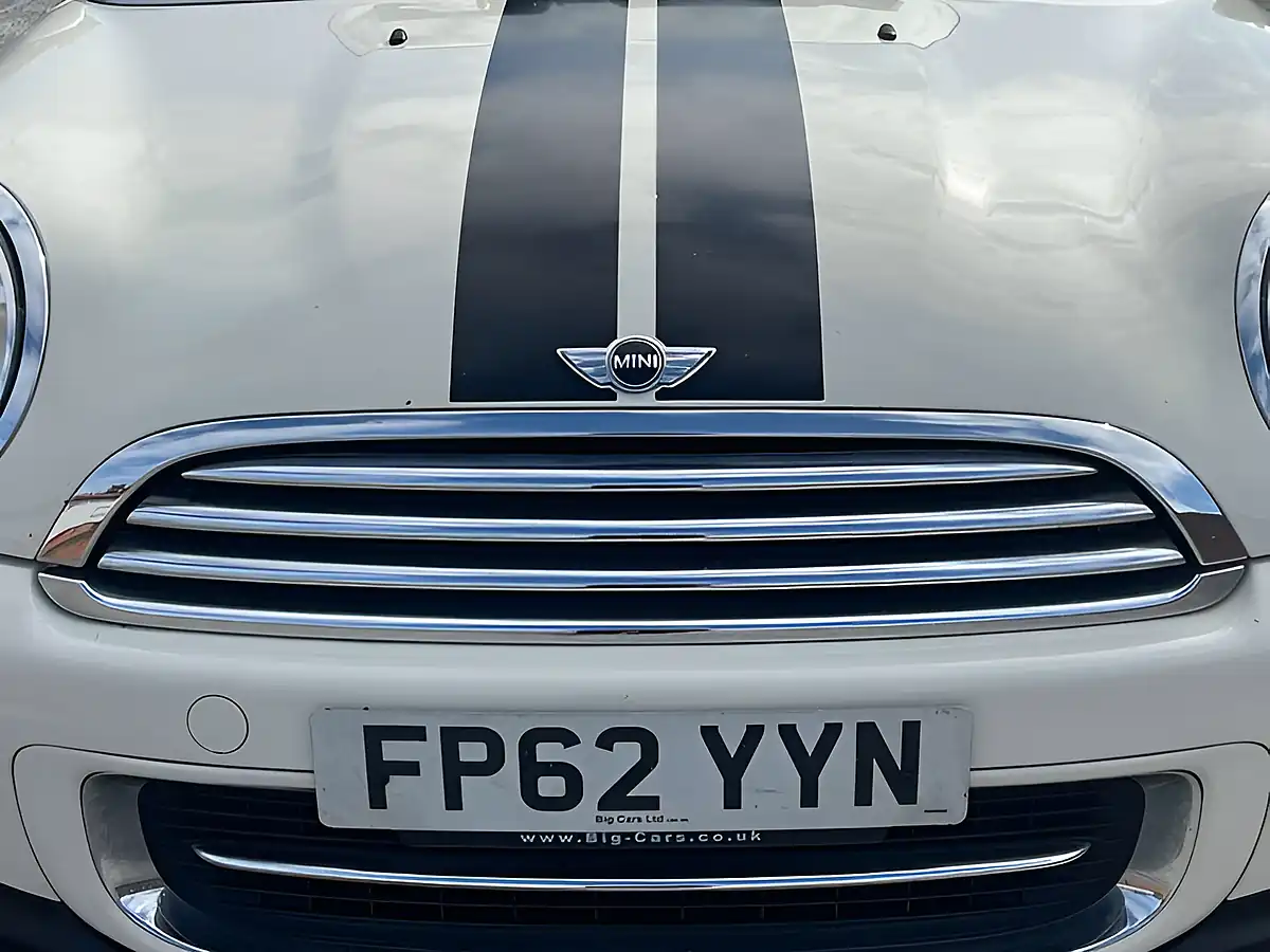 Used 2012 MINI Roadster Cooper Pepper White - Interior and Exterior details 18