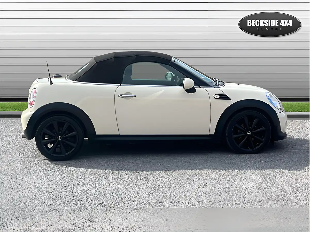 Used 2012 MINI Roadster Cooper Pepper White - Interior and Exterior details 2