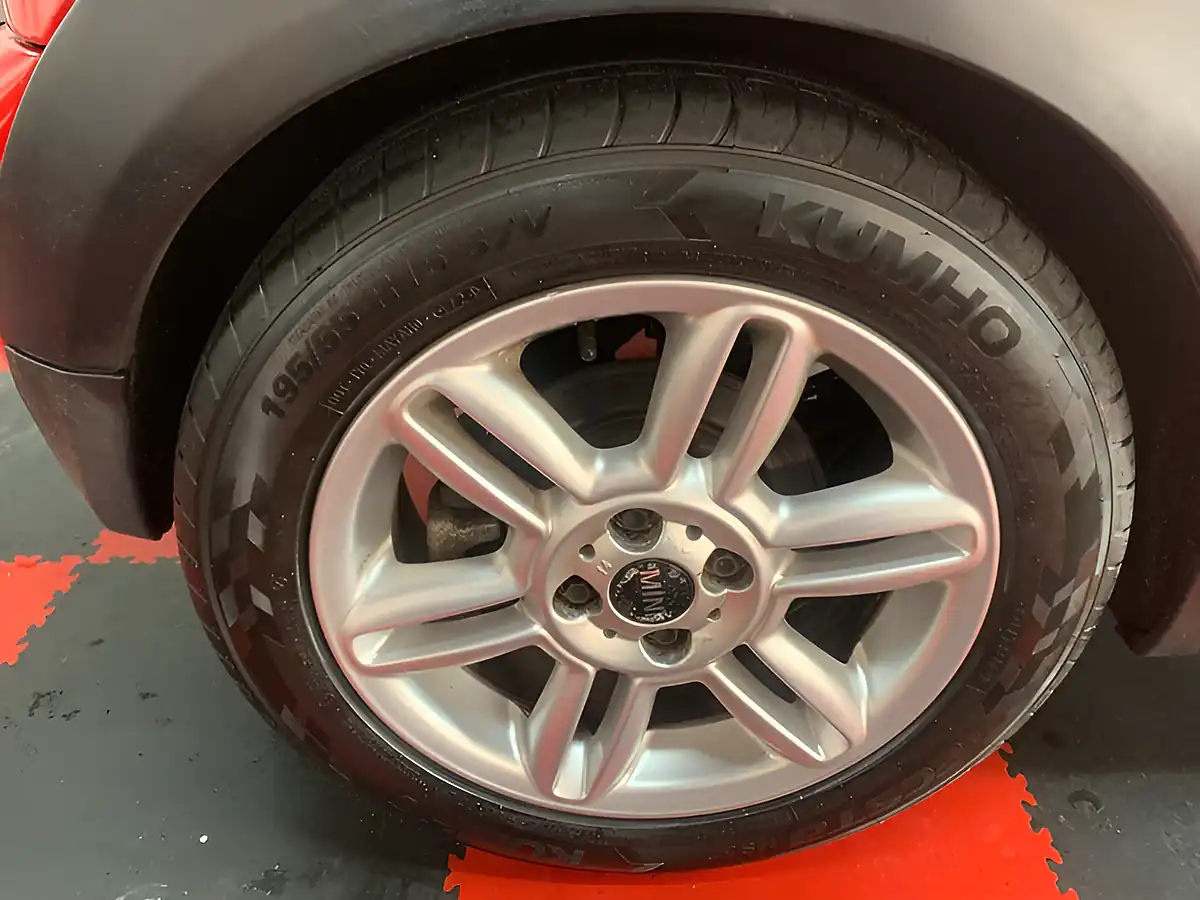 Used 2012 MINI Roadster Cooper Red - Interior and Exterior details 10