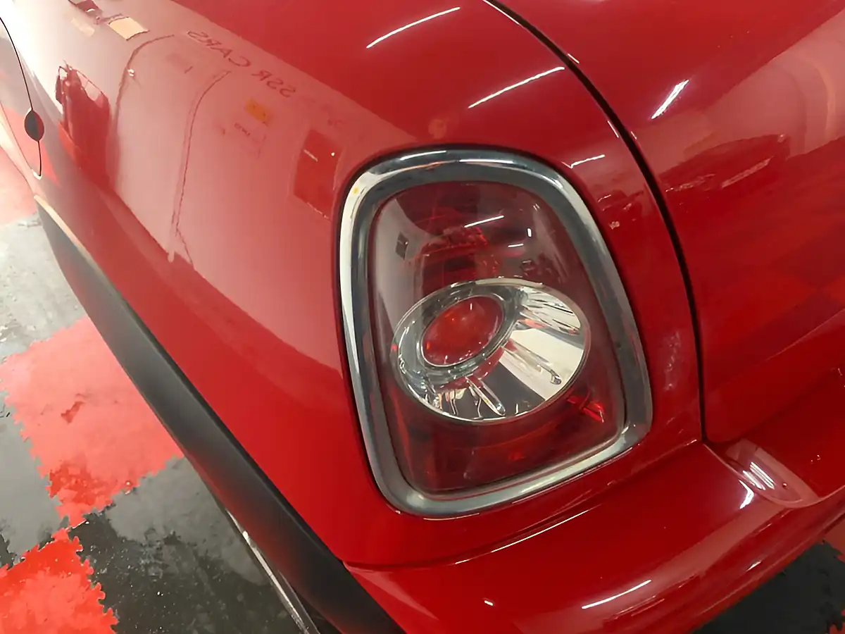 Used 2012 MINI Roadster Cooper Red - Interior and Exterior details 9