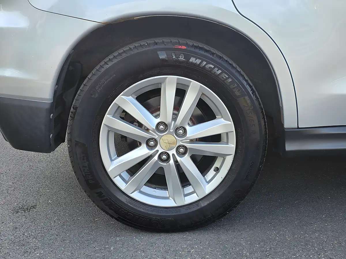 Used 2012 Mitsubishi Asx 4 4WD Silver - Interior and Exterior details 18