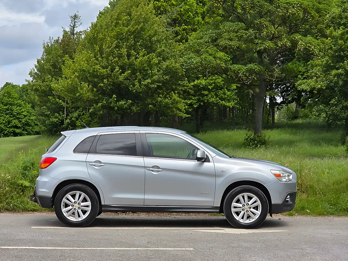 Used 2012 Mitsubishi Asx 4 4WD Silver - Interior and Exterior details 8