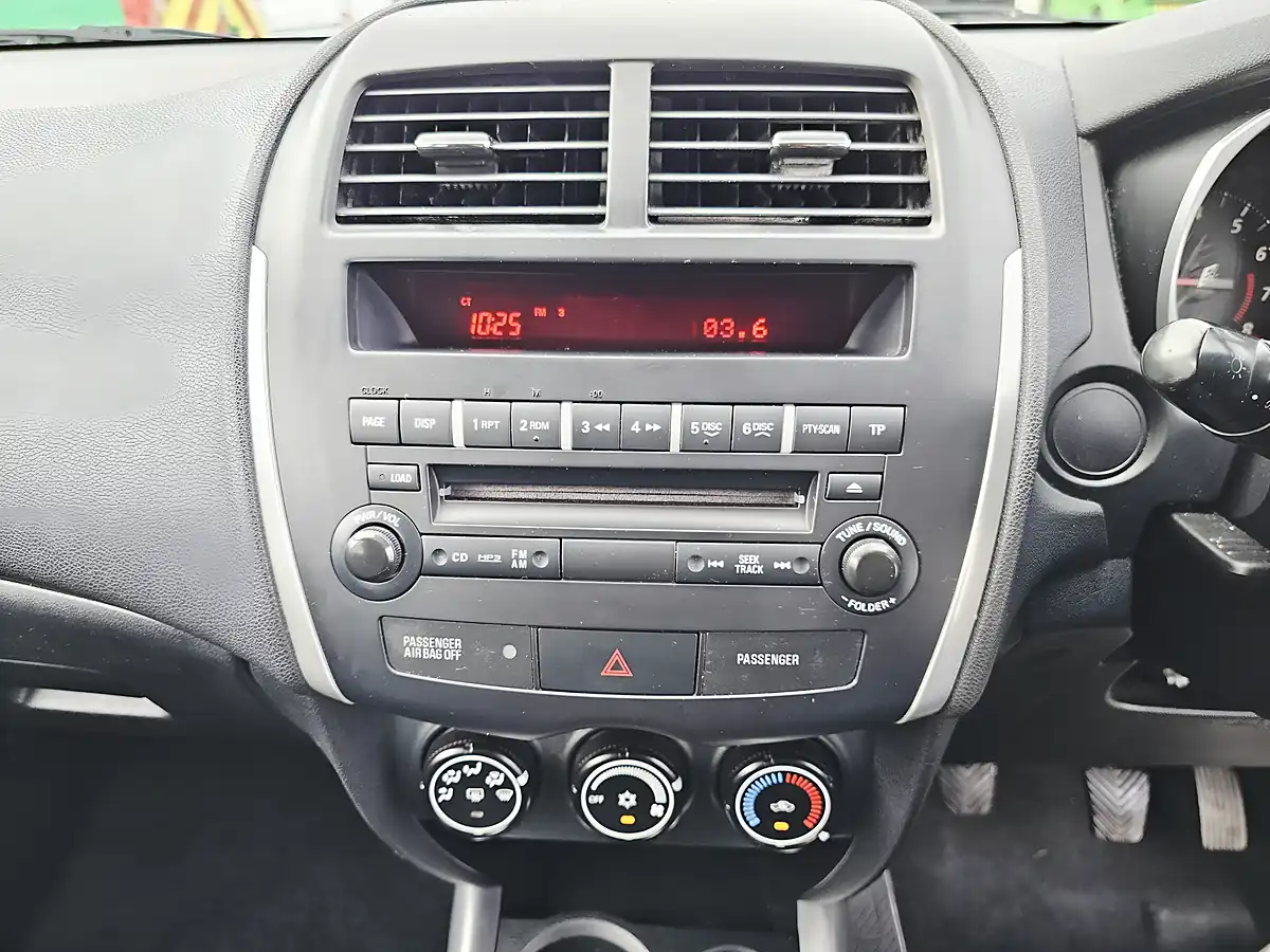 Used 2012 Mitsubishi Asx Attivo Clear Tec Black - Interior and Exterior details 11