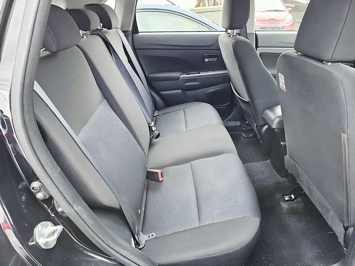 Used 2012 Mitsubishi Asx Attivo Clear Tec Black - Interior and Exterior details 8