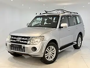 Used 2012 Mitsubishi Shogun SG2 Silver - Interior and Exterior details 6