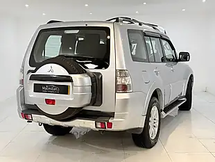 Used 2012 Mitsubishi Shogun SG2 Silver - Interior and Exterior details 7