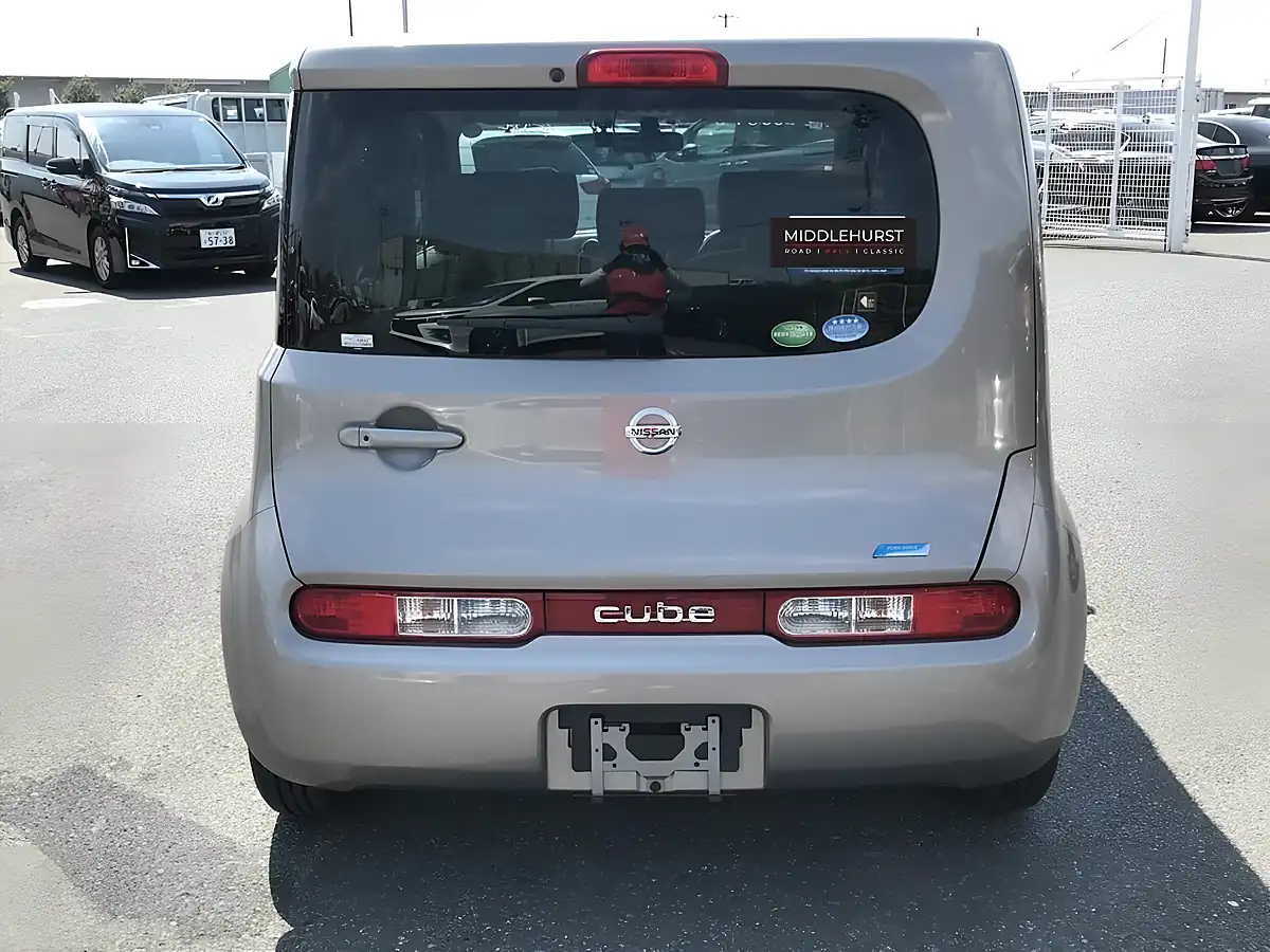 Used 2012 Nissan Cube 15X V Selection Grey - Interior and Exterior details 7