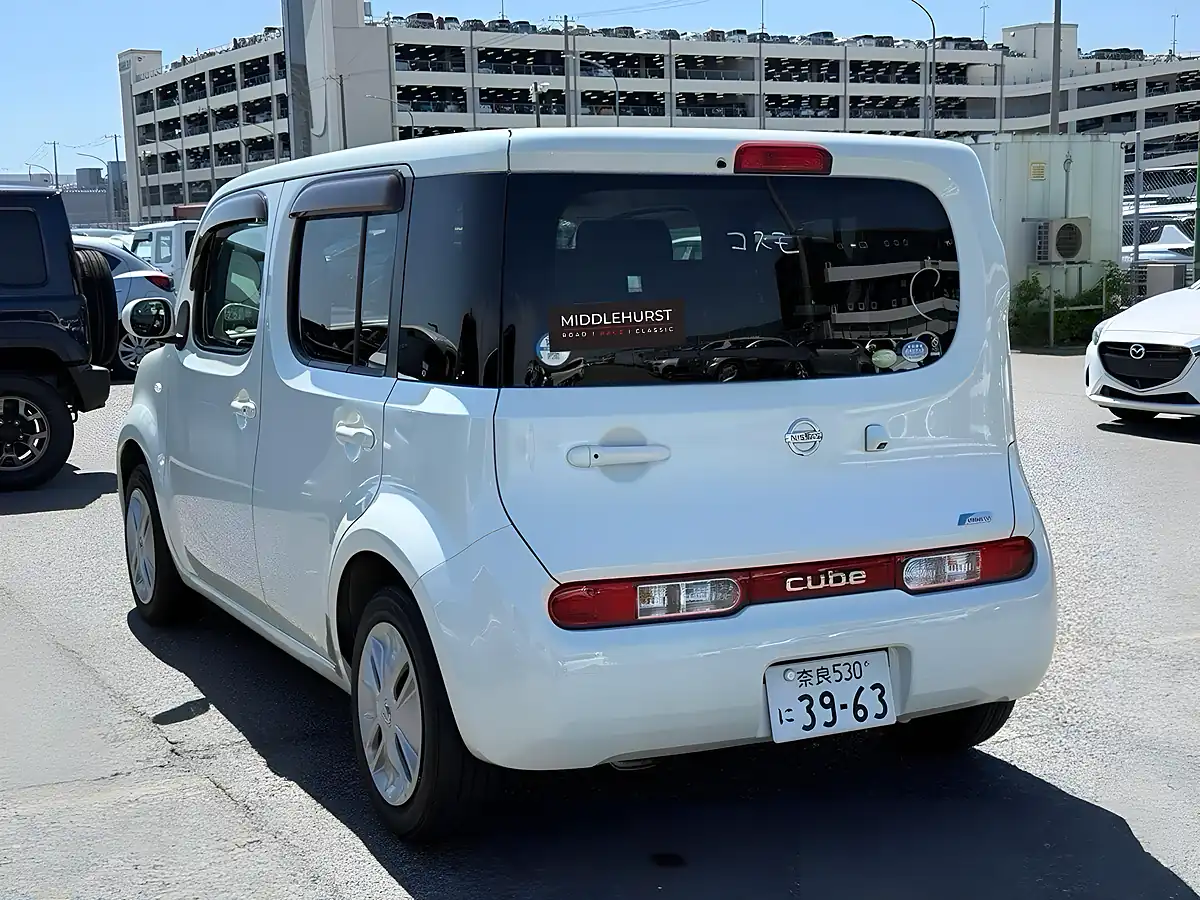 Used 2012 Nissan Cube 15X V Selection White - Interior and Exterior details 2