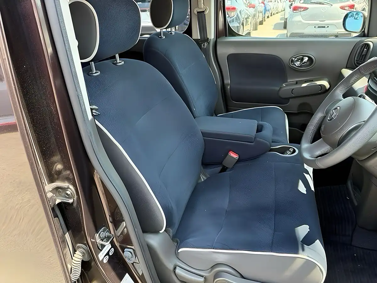 Used 2012 Nissan Cube Indigo Plus Plasma Brown - Interior and Exterior details 10