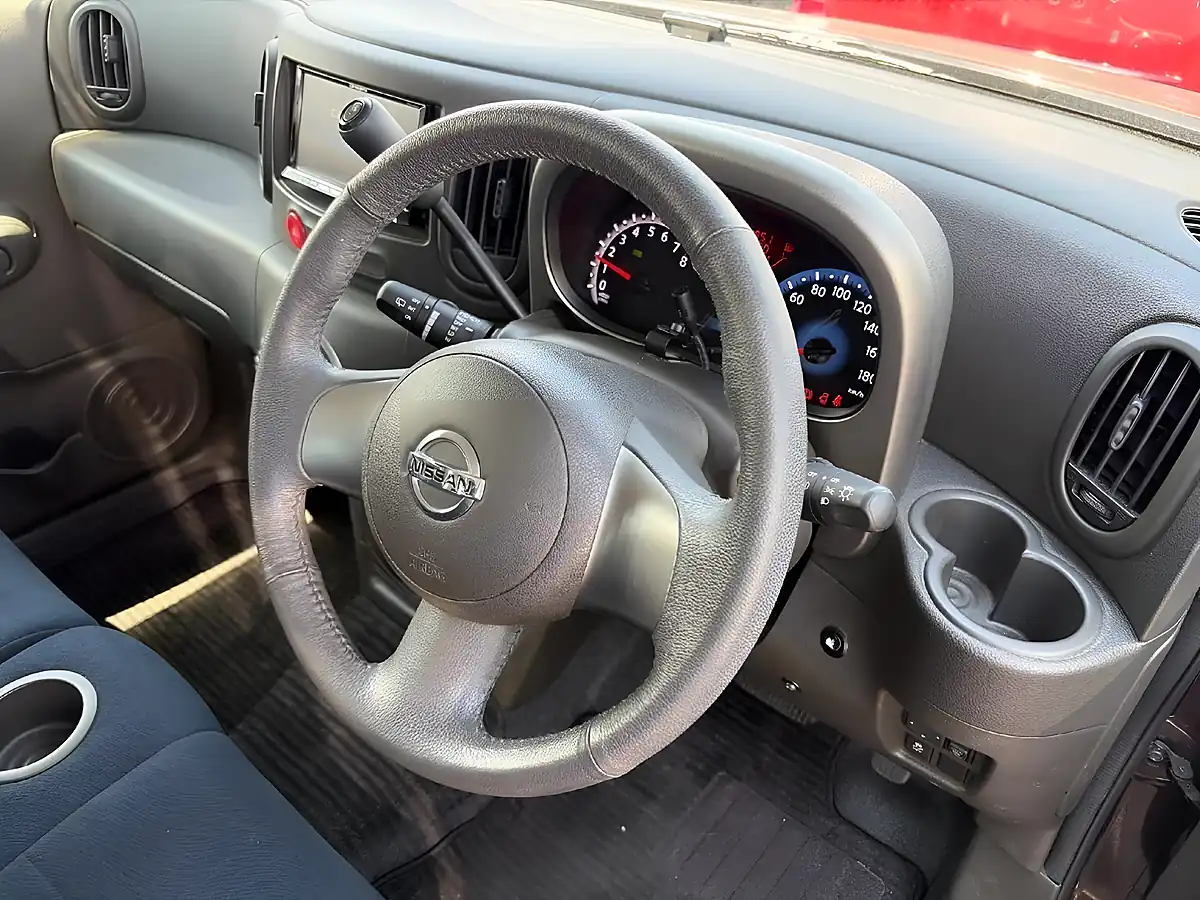 Used 2012 Nissan Cube Indigo Plus Plasma Brown - Interior and Exterior details 11