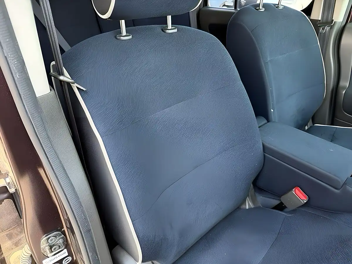 Used 2012 Nissan Cube Indigo Plus Plasma Brown - Interior and Exterior details 12