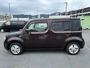 Used 2012 Nissan Cube Indigo Plus Plasma Brown - Interior and Exterior details 5