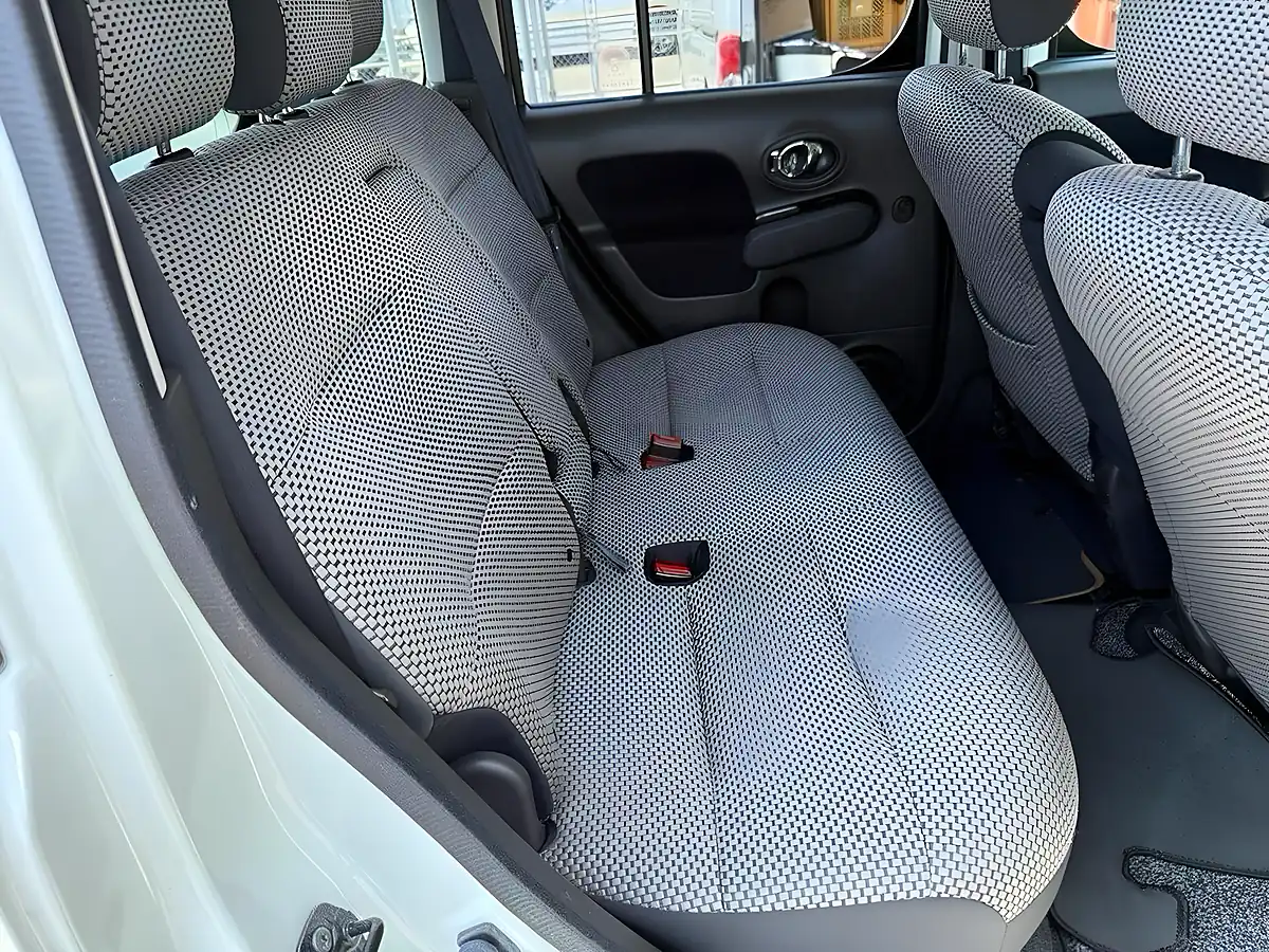 Used 2012 Nissan Cube Rider Black Line White - Interior and Exterior details 14