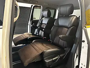 Used 2012 Nissan Elgrand Highway Star White - Interior and Exterior details 17