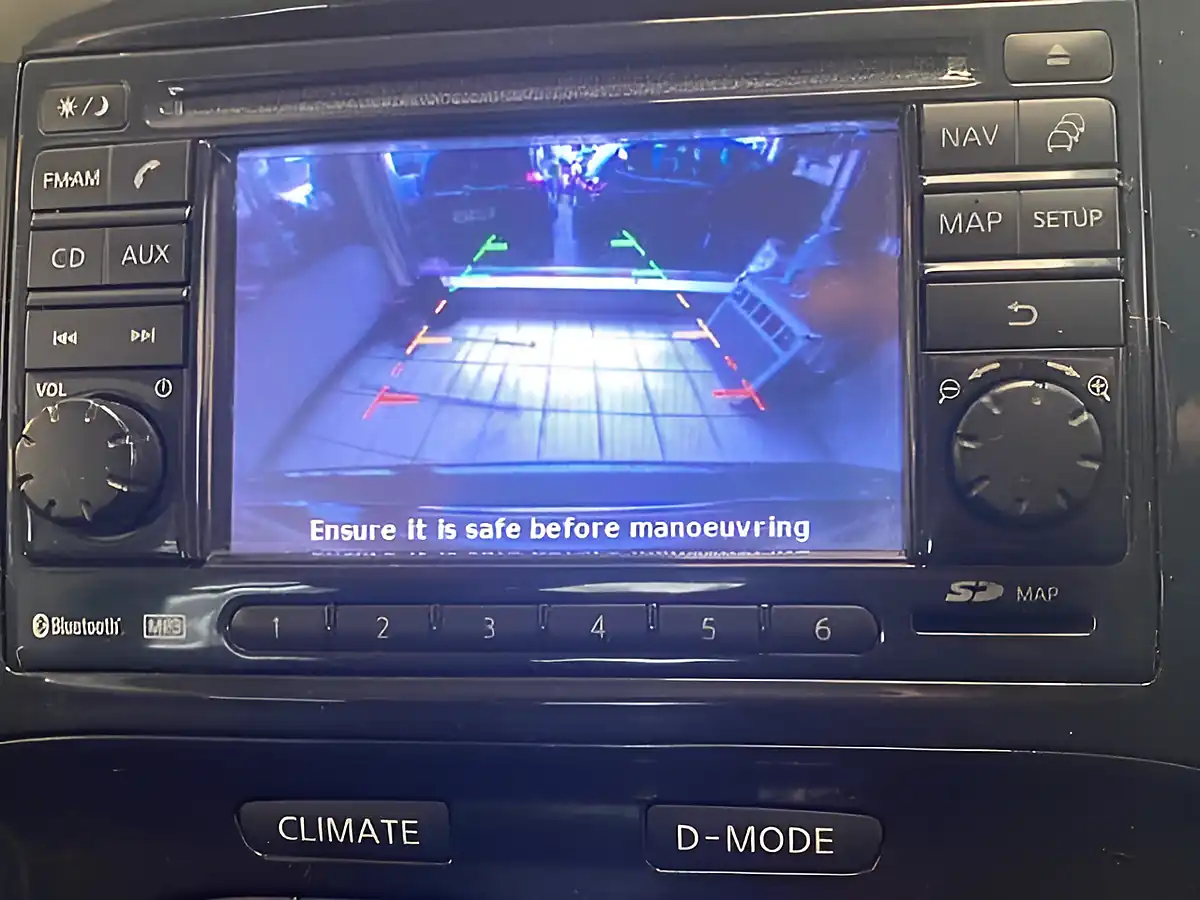 Used 2012 Nissan Juke Acenta Blue - Interior and Exterior details 18