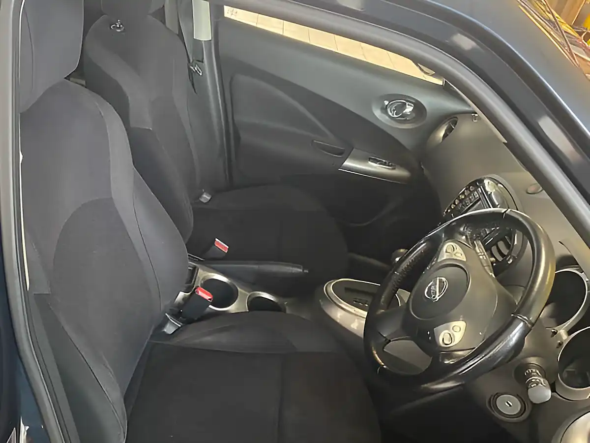 Used 2012 Nissan Juke Acenta Blue - Interior and Exterior details 19