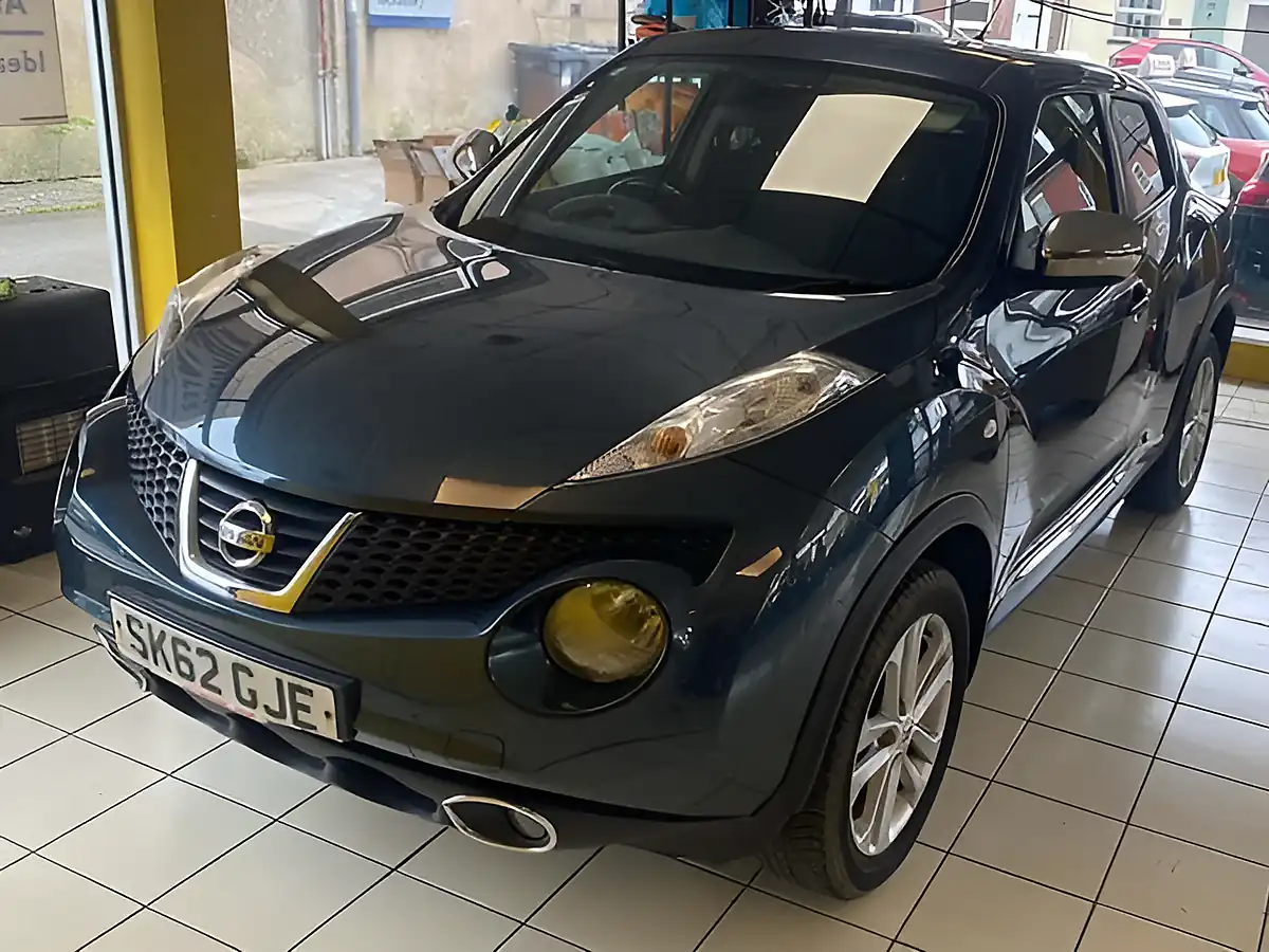 Used 2012 Nissan Juke Acenta Blue - Interior and Exterior details 4
