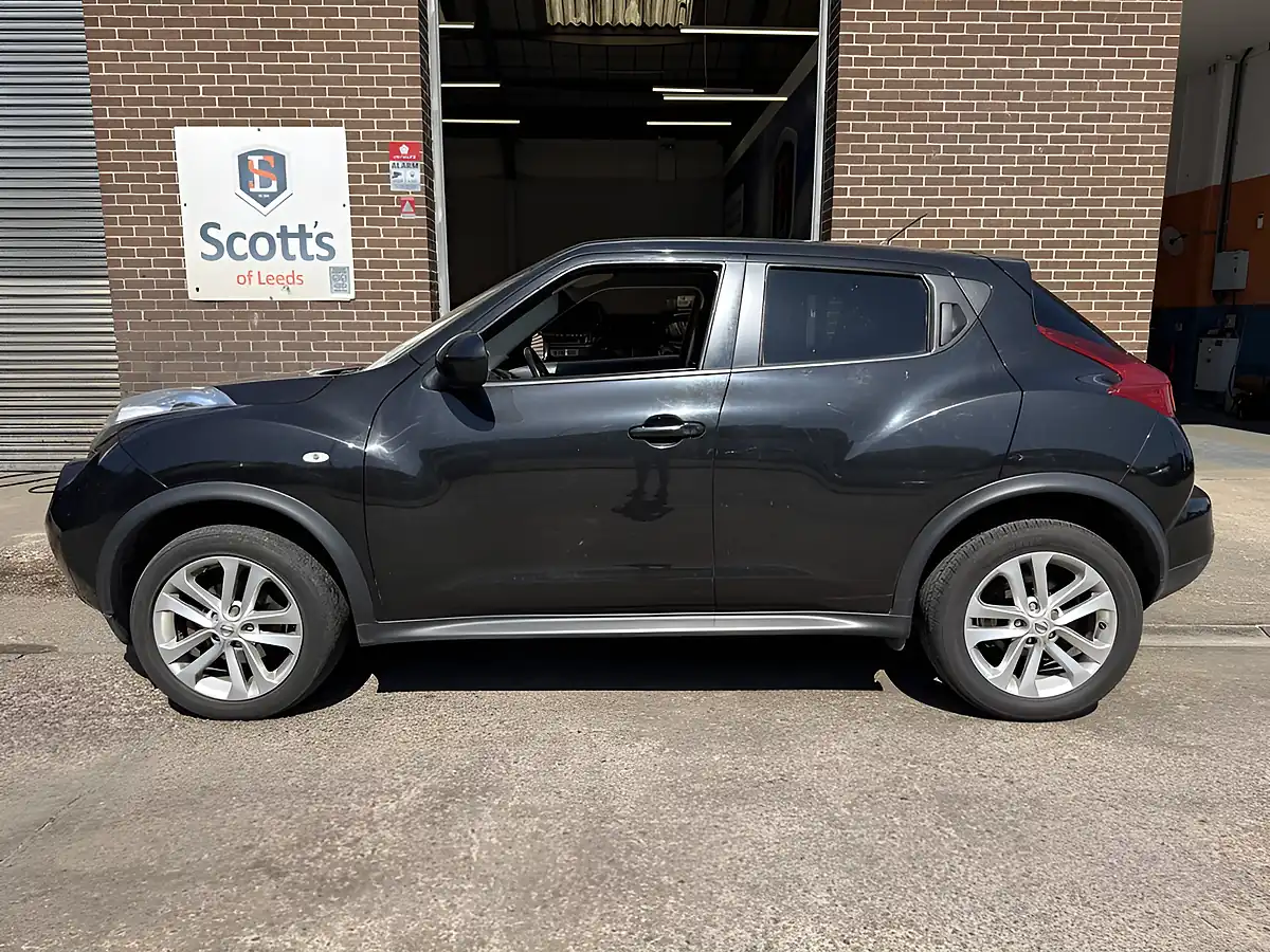 Used 2012 Nissan Juke Acenta Premium Black - Interior and Exterior details 5