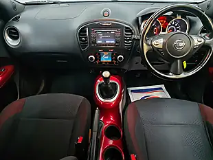 Used 2012 Nissan Juke Acenta Premium White - Interior and Exterior details 12