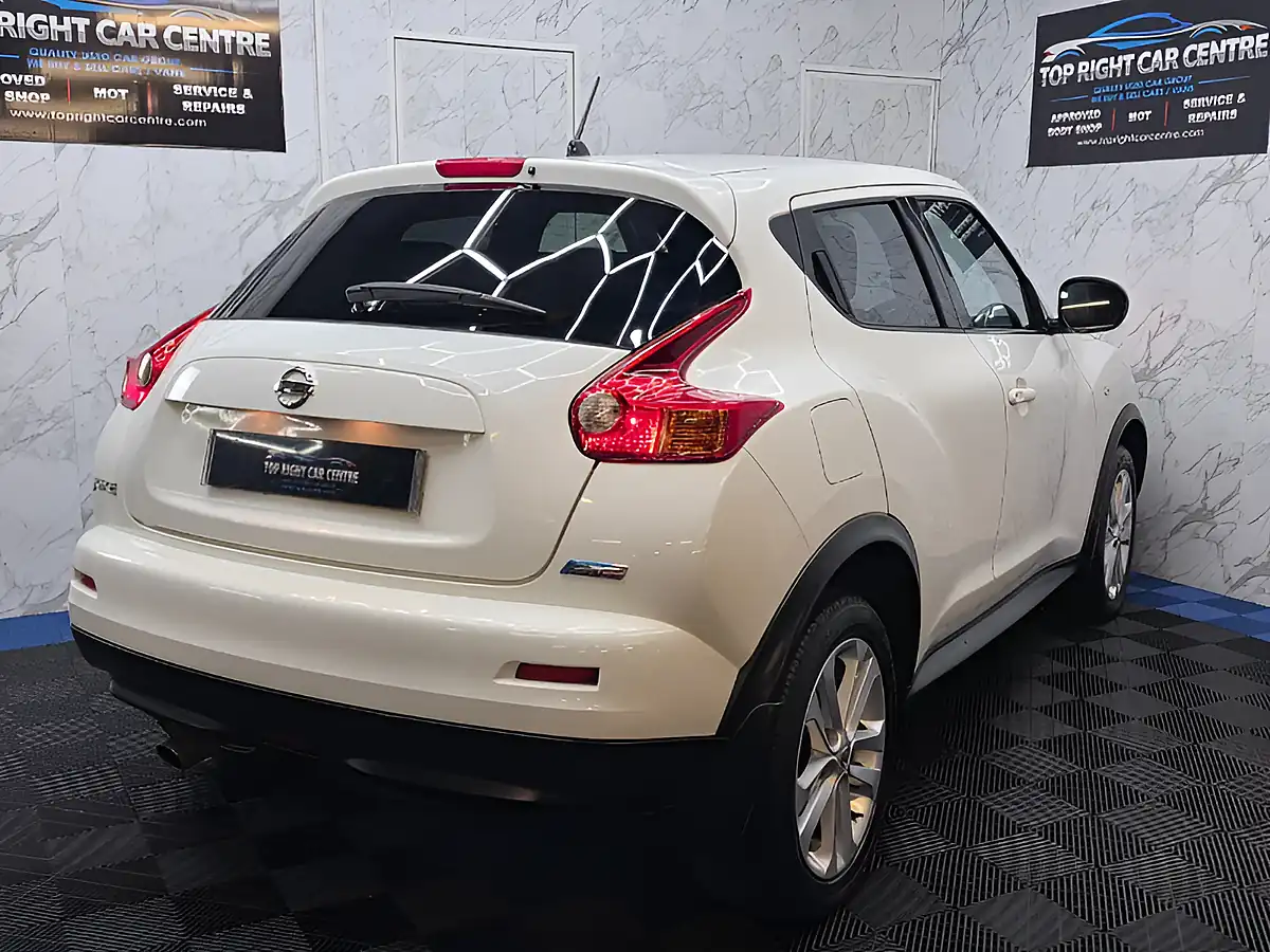 Used 2012 Nissan Juke Acenta Premium White - Interior and Exterior details 8