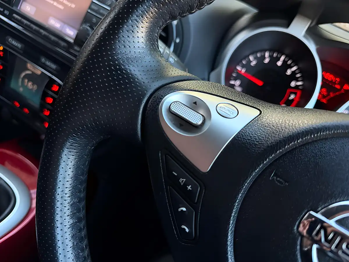 Used 2012 Nissan Juke Acenta Premium White - Interior and Exterior details 17