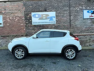 Used 2012 Nissan Juke Acenta Premium White - Interior and Exterior details 5