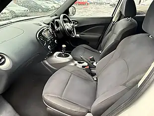 Used 2012 Nissan Juke Acenta Premium White - Interior and Exterior details 16
