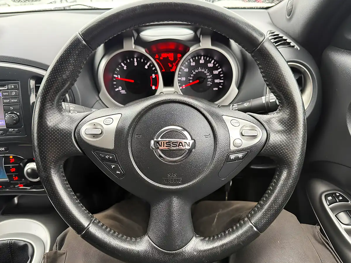 Used 2012 Nissan Juke Acenta Premium White - Interior and Exterior details 20