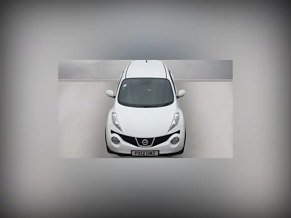 Used 2012 Nissan Juke Acenta Premium White - Interior and Exterior details 7