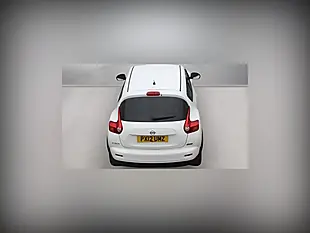Used 2012 Nissan Juke Acenta Premium White - Interior and Exterior details 8