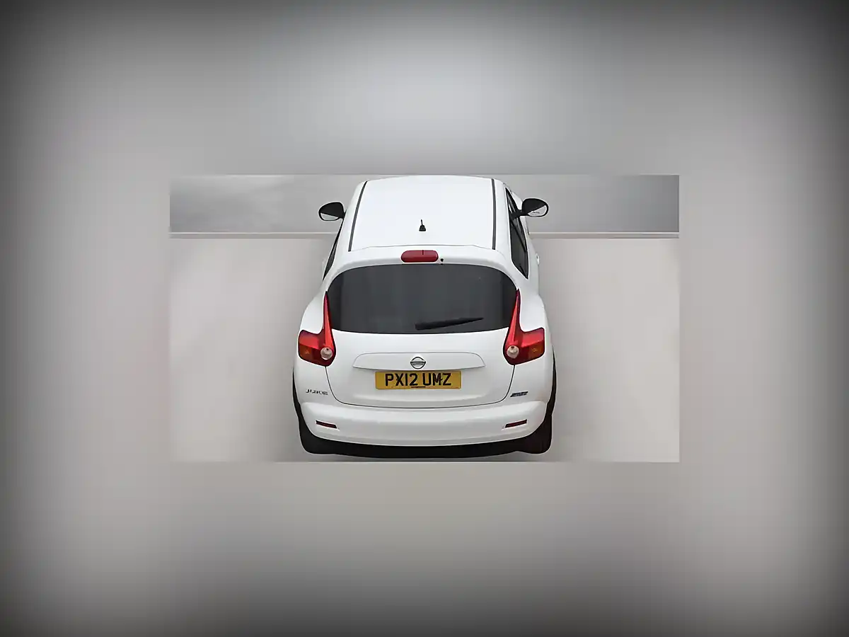 Used 2012 Nissan Juke Acenta Premium White - Interior and Exterior details 8
