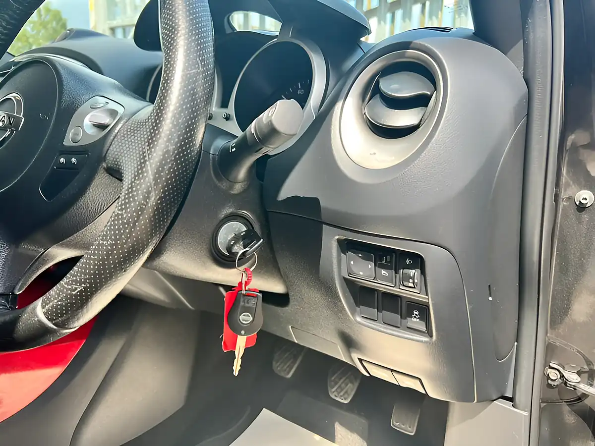 Used 2012 Nissan Juke Acenta Sport Black - Interior and Exterior details 15