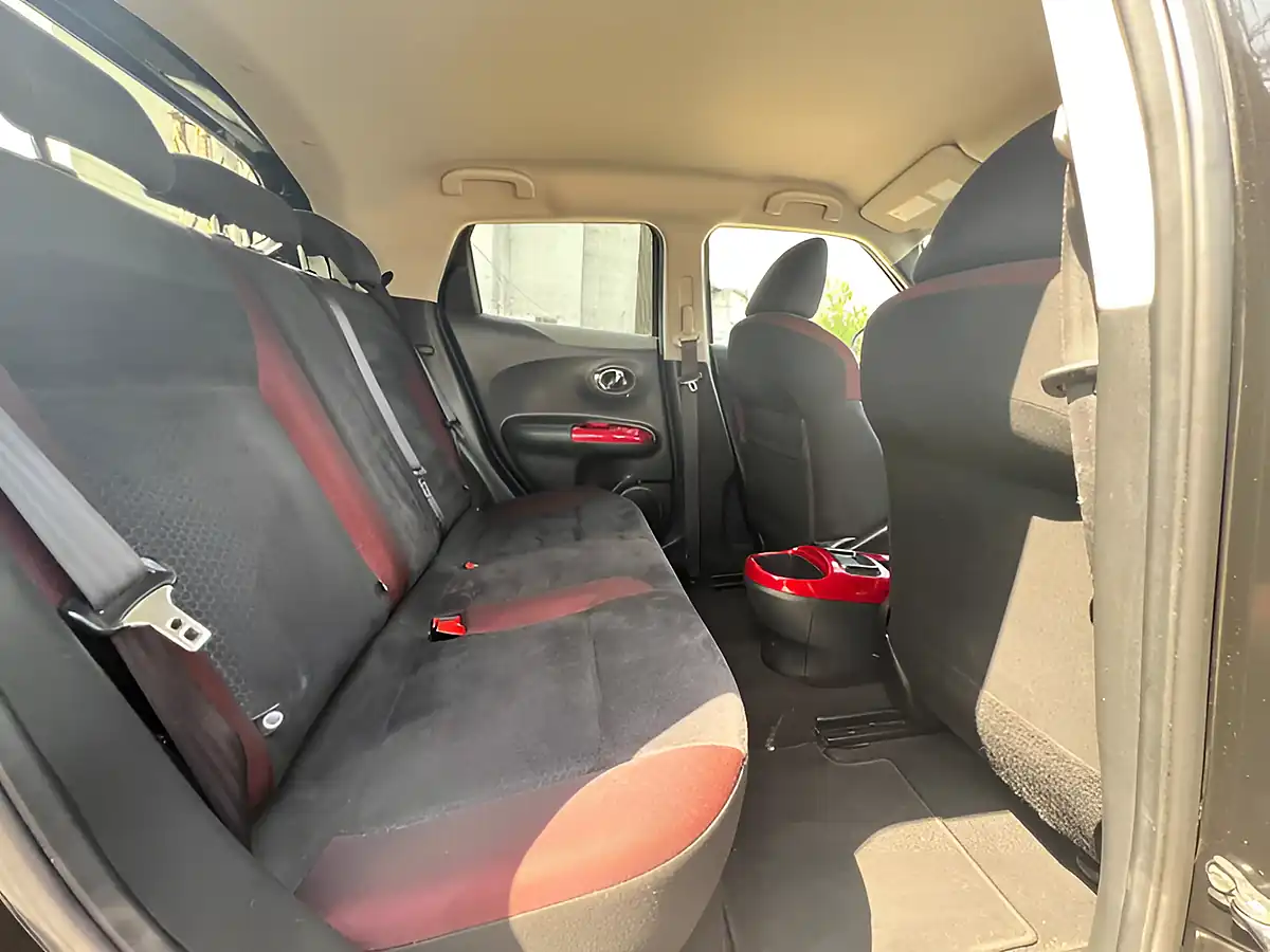 Used 2012 Nissan Juke Acenta Sport Black - Interior and Exterior details 17