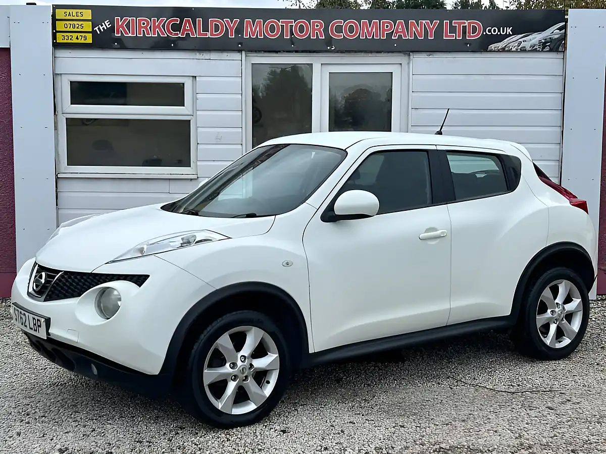 Used 2012 Nissan Juke Acenta White - Front View