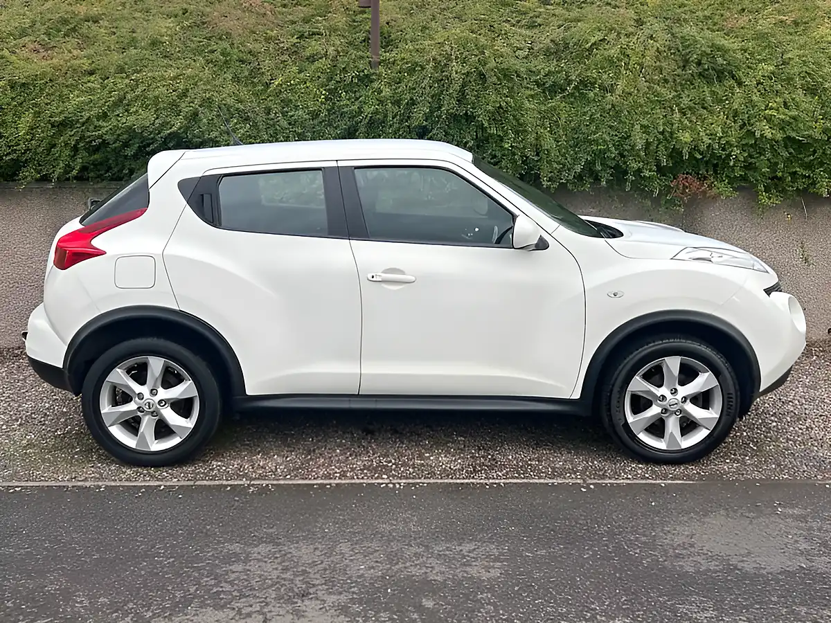 Used 2012 Nissan Juke Acenta White - Interior and Exterior details 2