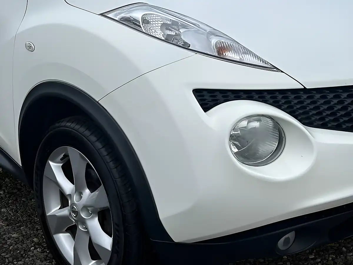 Used 2012 Nissan Juke Acenta White - Interior and Exterior details 6